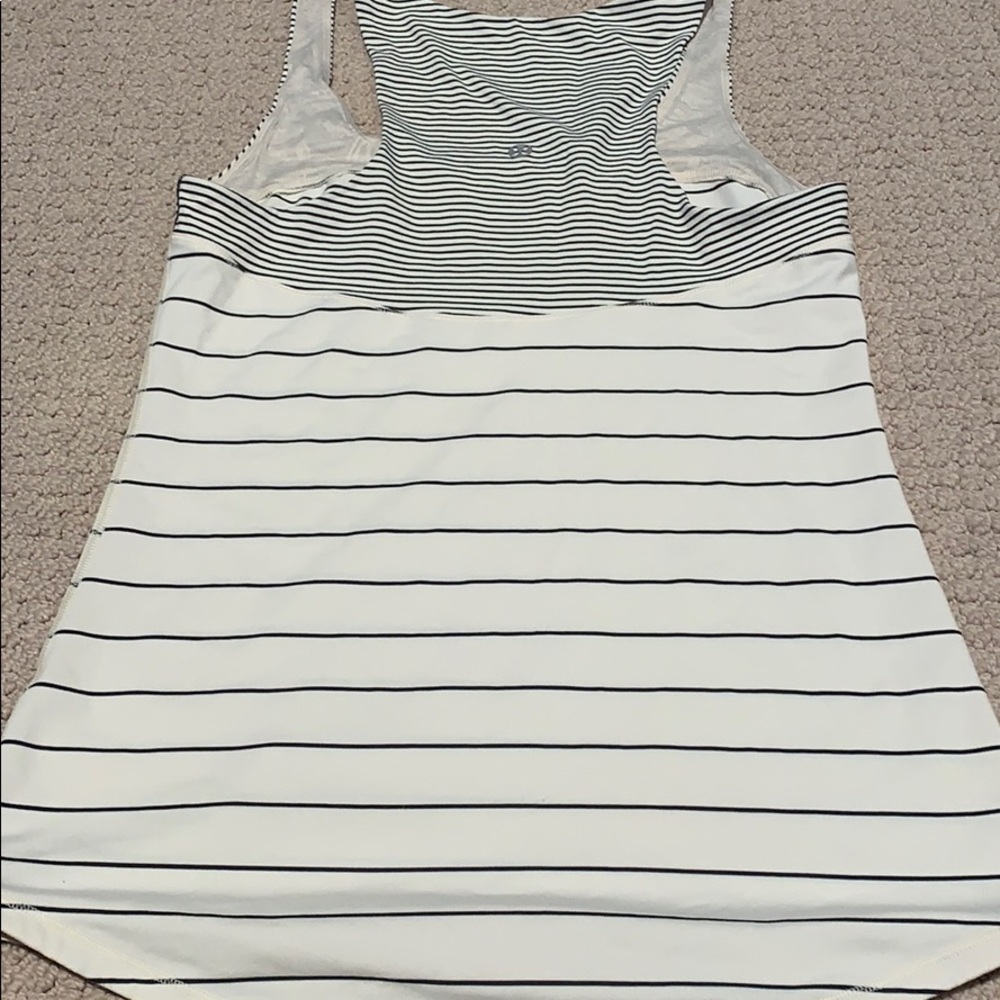 Lululemon “First Base” Tank Size 6 - image 2